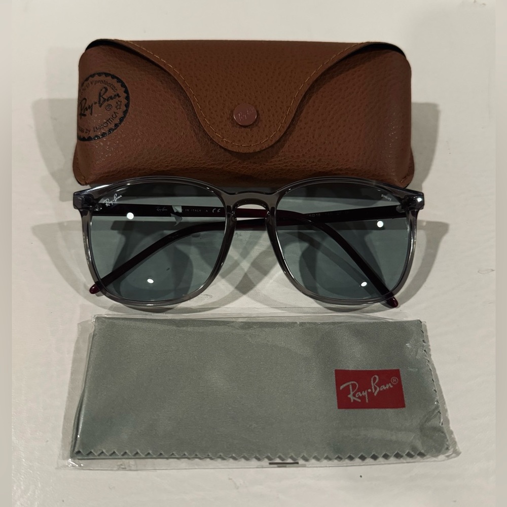 Ray-Ban Square Keyhole ☀️PHOTOCHROMIC☀️ Special Edition Evolve Lens NEW